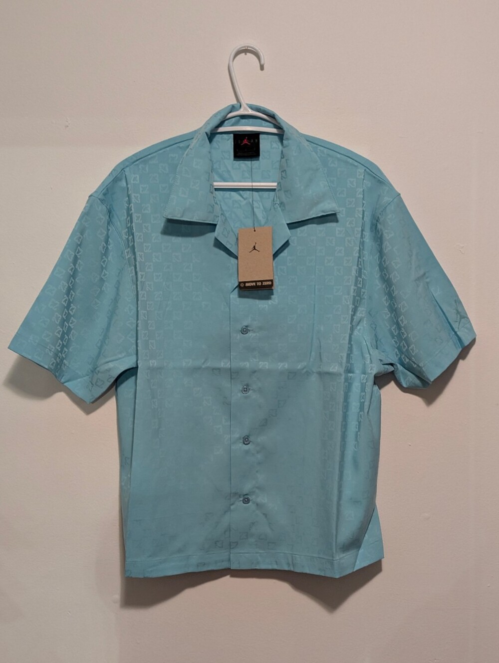 NWT Nike Air Jordan Flight Monogram Button Down Shirt Ice Blue Monogram 23 M